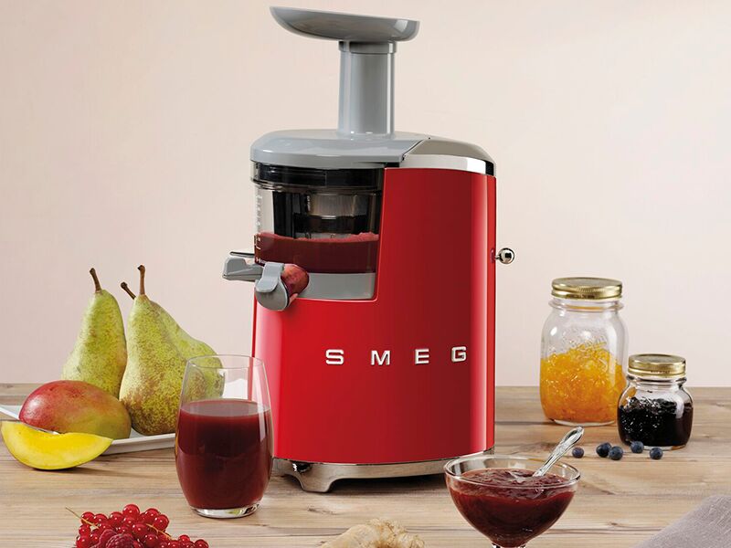 Технология медленного отжима в соковыжималках SMEG