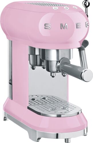 Кофемашина Smeg ECF01PKEU