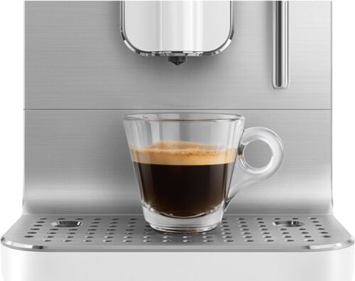 Кофемашина Smeg BCC02WHMEU